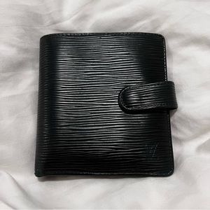 Louis Vuitton Epi Leather Wallet